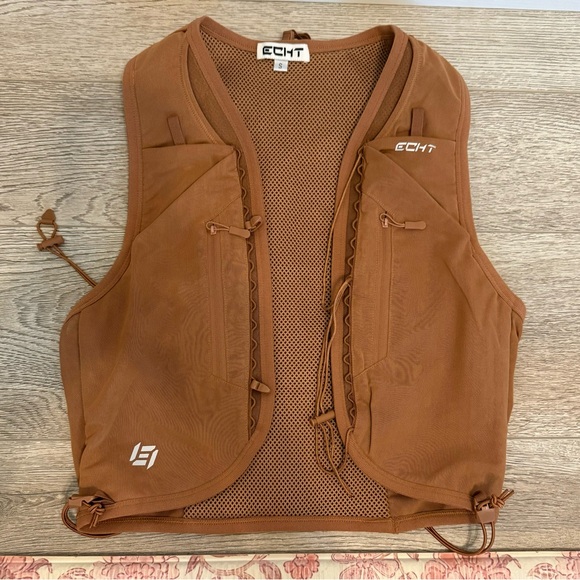 ECHT Aparell Neutral Midern Women's Hydration Vest - Picture 5 of 5
